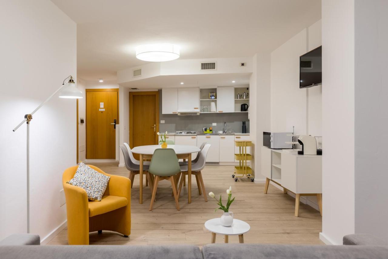 Mama Apartments Рива дел Гарда Екстериор снимка
