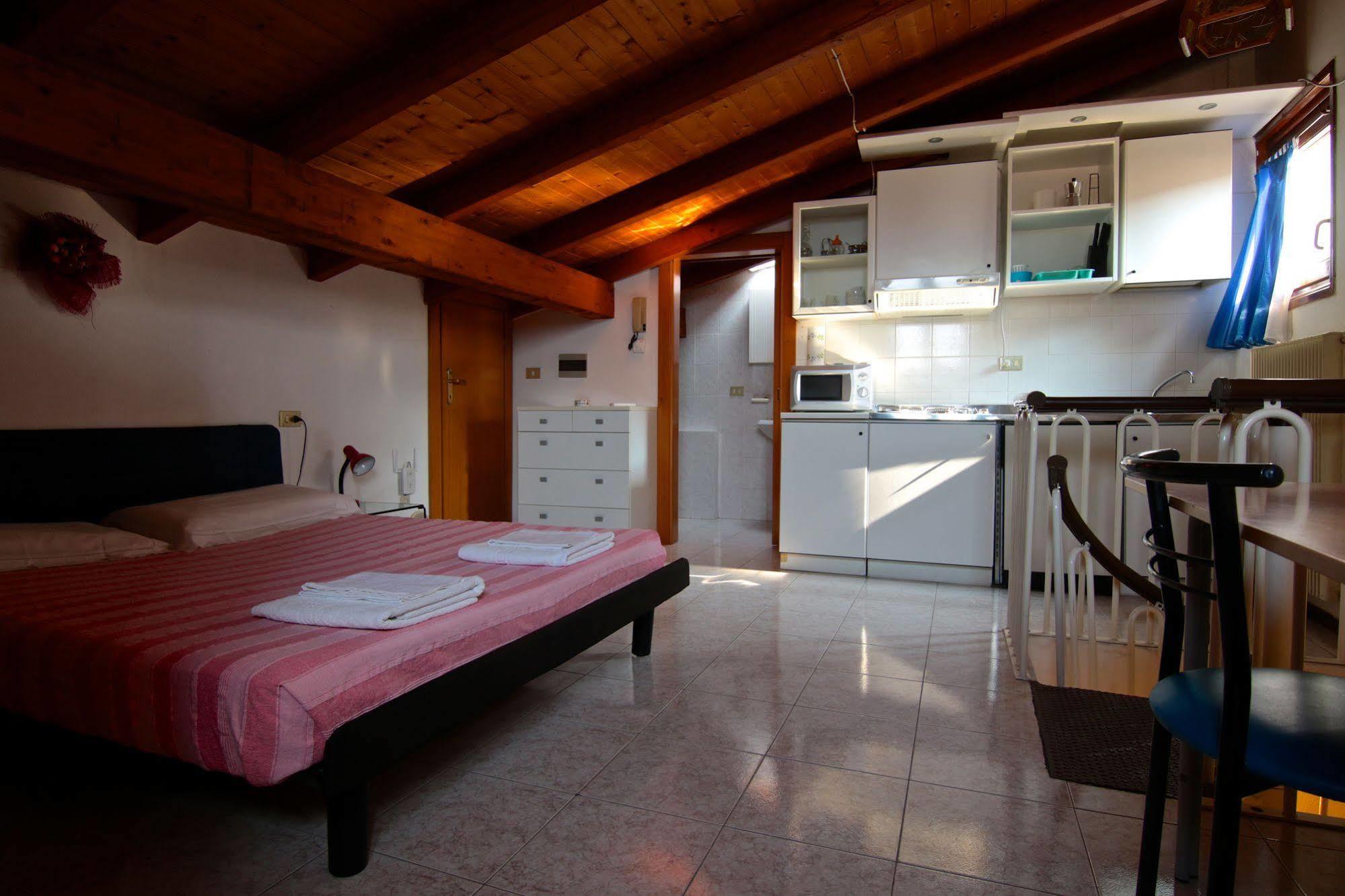 Mama Apartments Рива дел Гарда Екстериор снимка