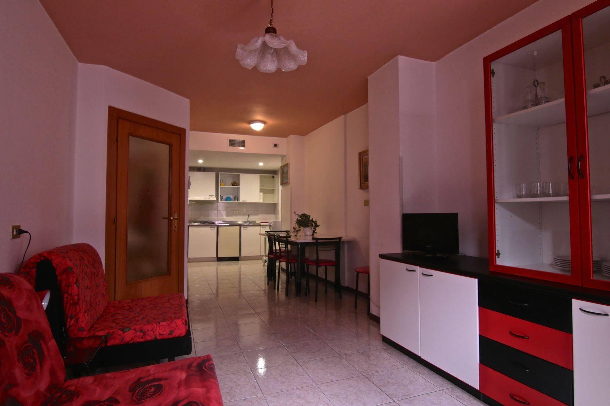 Mama Apartments Рива дел Гарда Екстериор снимка