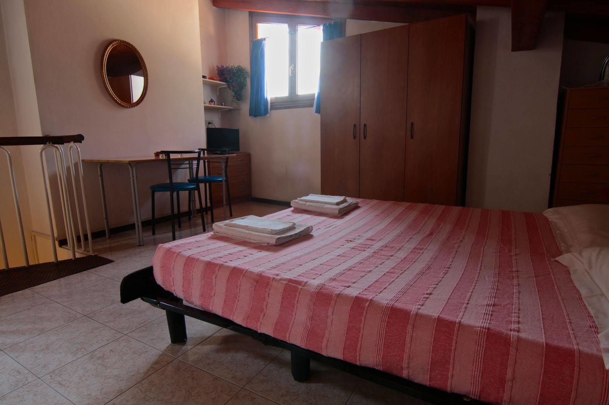 Mama Apartments Рива дел Гарда Екстериор снимка